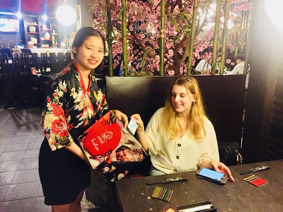 Sushibar chào đón 20/10